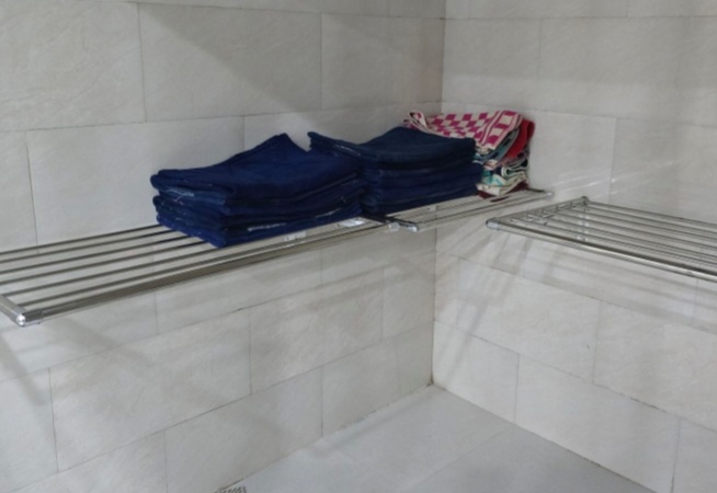 بندرخت دیواری تاشو